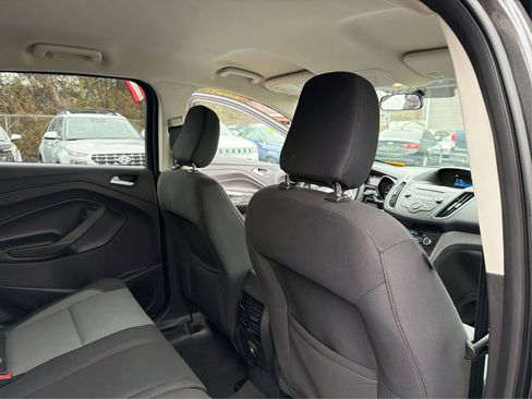 Used 2018 Ford Escape SE image 27