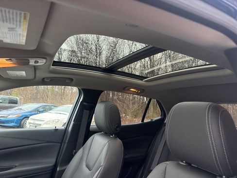 Used 2023 Buick Encore GX Essence w/ Experience Buick Package image 16