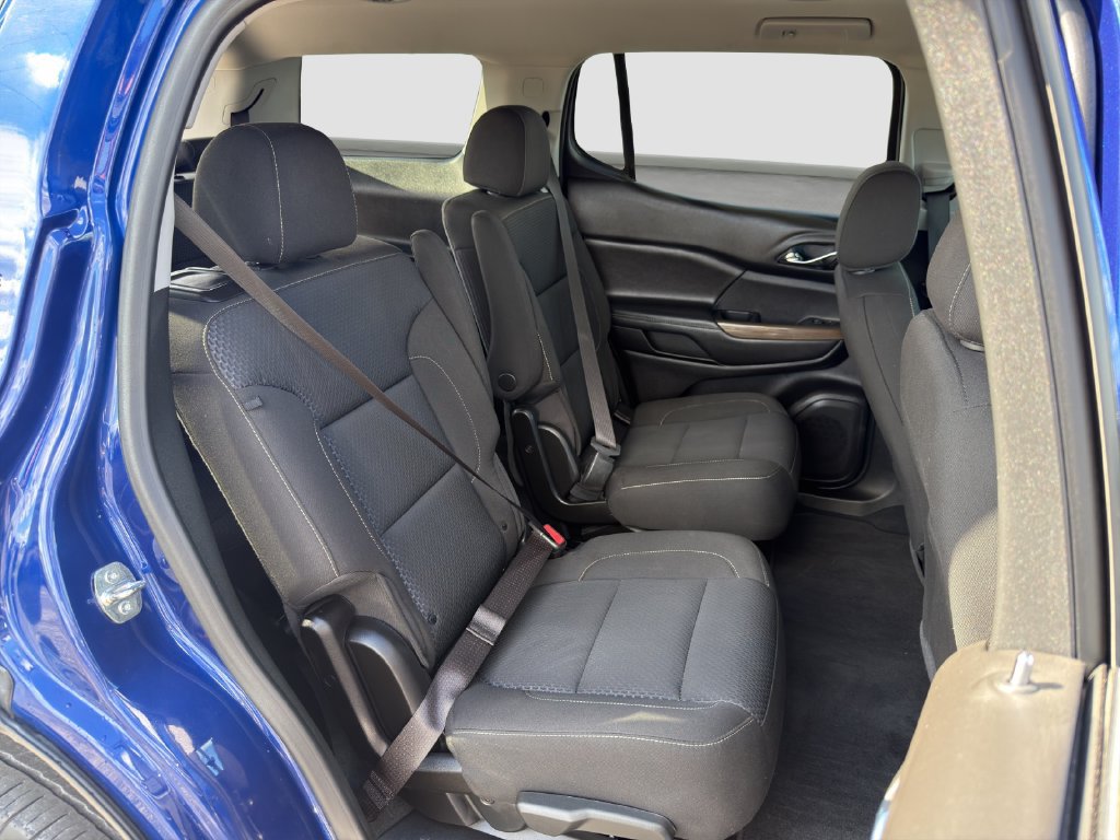 Used 2023 GMC Acadia SLE w/ Driver Convenience Package FWD image 19