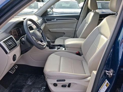 Certified 2022 Volkswagen Atlas SEL R-Line AWD/4WD image 14