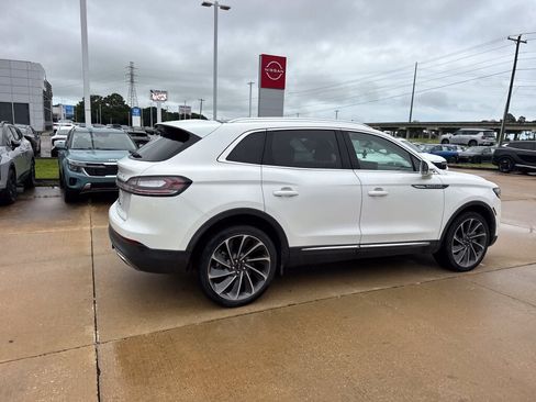 Used 2022 Lincoln Nautilus Reserve w/ Equipment Group 202A AWD/4WD image 16