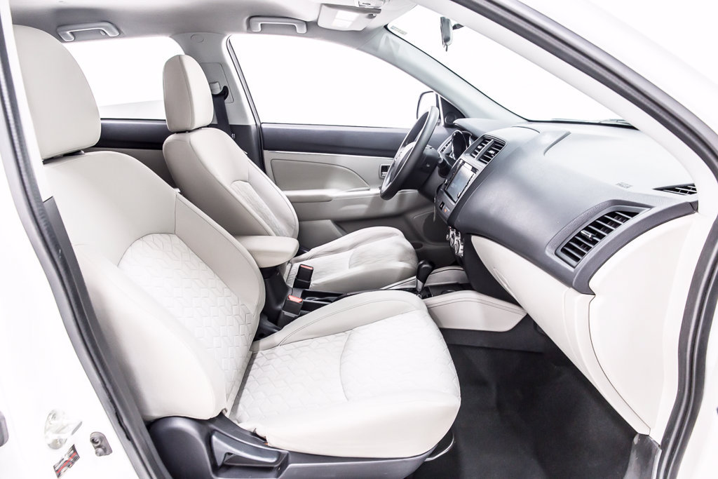 Used 2020 Mitsubishi Outlander Sport ES FWD image 31