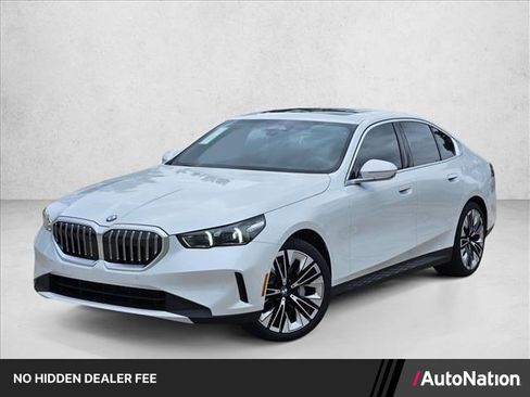 Used 2026 BMW 530i w/ Premium Package RWD image 1