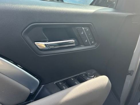New 2026 Chevrolet Colorado ZR2 AWD/4WD image 14