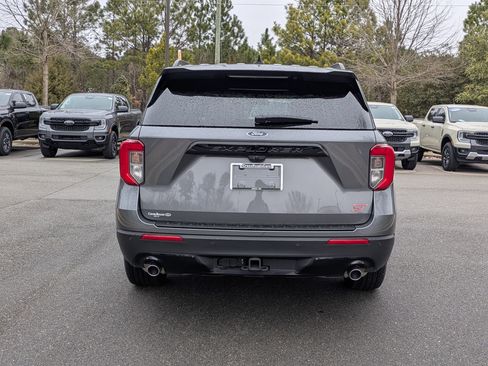 Certified 2024 Ford Explorer ST-Line w/ Class IV Trailer Tow Package image 5