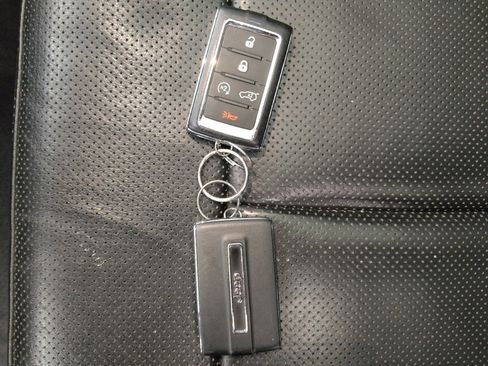 Used 2022 Jeep Grand Cherokee Overland AWD/4WD image 32