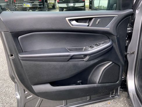 Used 2024 Ford Edge SEL image 21