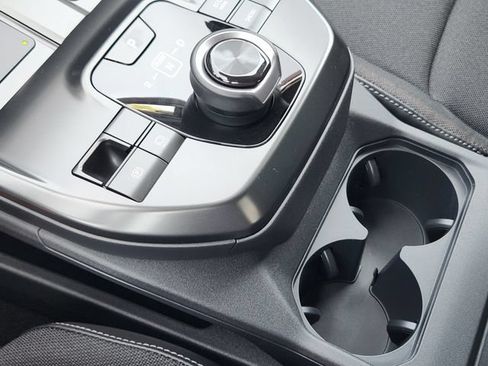 New 2026 Toyota C-HR AWD/4WD image 18