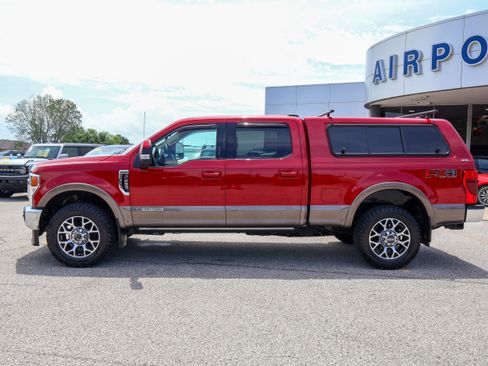 Used 2022 Ford F250 Lariat w/ Lariat Value Package AWD/4WD image 2