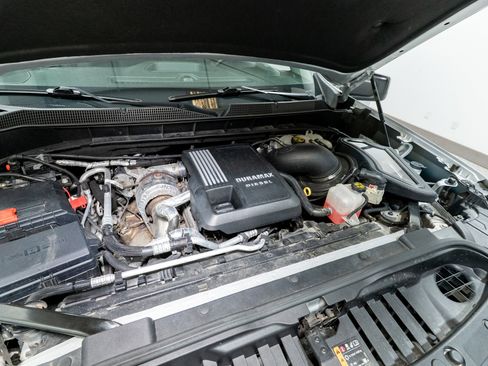 Used 2021 Chevrolet Silverado 1500 RST image 32