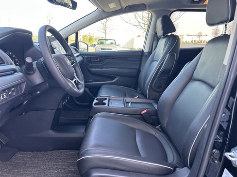 Certified 2026 Honda Odyssey Touring image 24