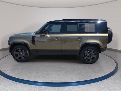 New 2026 Land Rover Defender 110 X-Dynamic SE AWD/4WD image 8