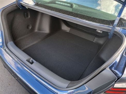 Used 2024 Honda Accord EX-L image 7