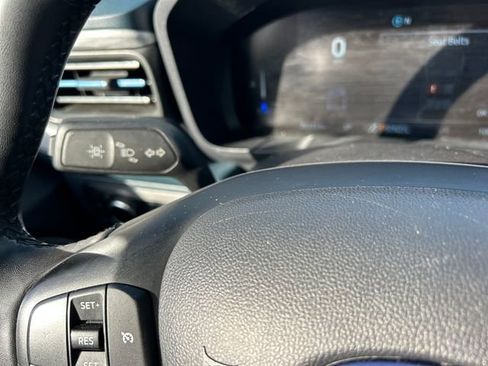 Used 2025 Ford Maverick XLT w/ XLT Luxury Package image 14