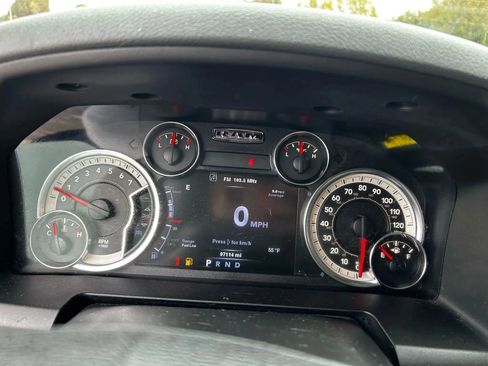 Used 2019 RAM 1500 Classic SLT image 18