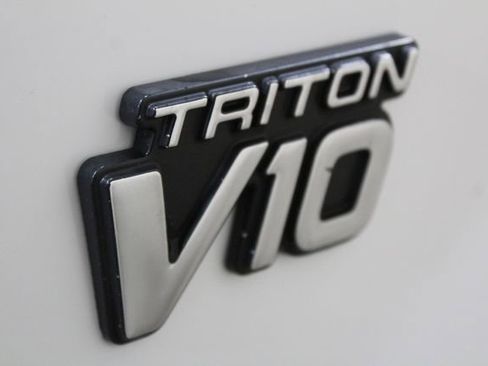 Used 2000 Ford F350 4x4 Regular Cab DRW Super Duty image 20