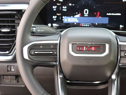 New 2026 GMC Canyon Elevation w/ Convenience Package image 16