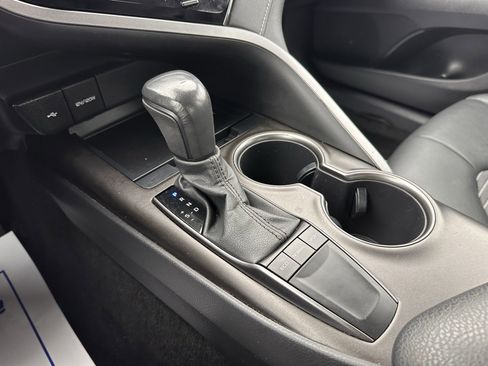 Used 2023 Toyota Camry SE image 15