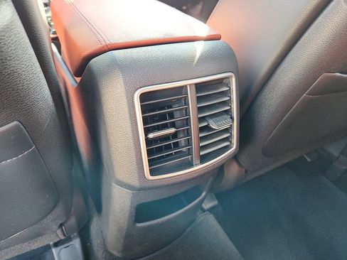 Used 2023 Kia Sportage SX image 11