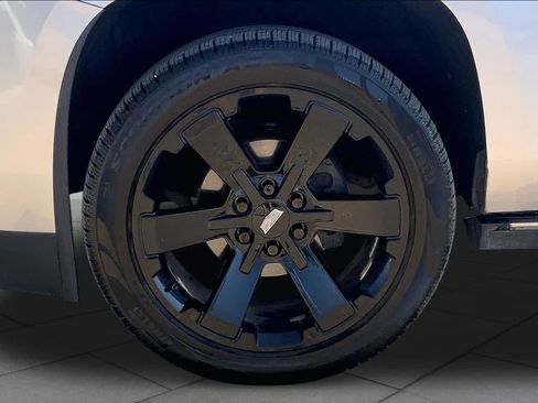 Used 2020 Cadillac Escalade Premium Luxury RWD image 11
