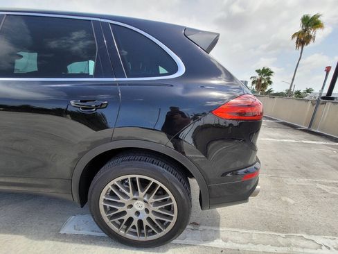 Used 2016 Porsche Cayenne S w/ Premium Plus Package AWD/4WD image 41