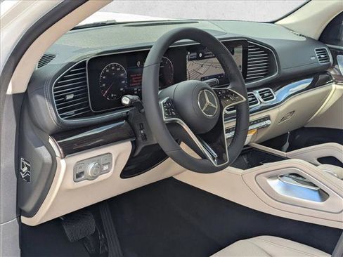 New 2026 Mercedes-Benz GLS 450 4MATIC image 3