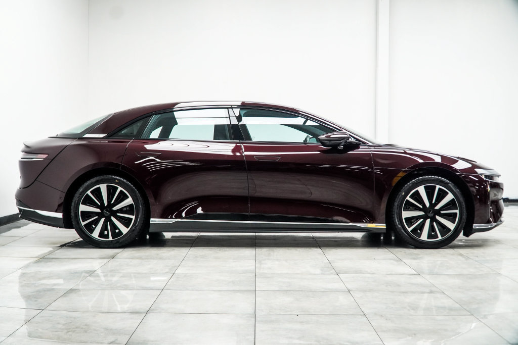 Used 2024 Lucid Air Pure RWD image 10