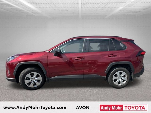 Used 2021 Toyota RAV4 LE FWD image 5
