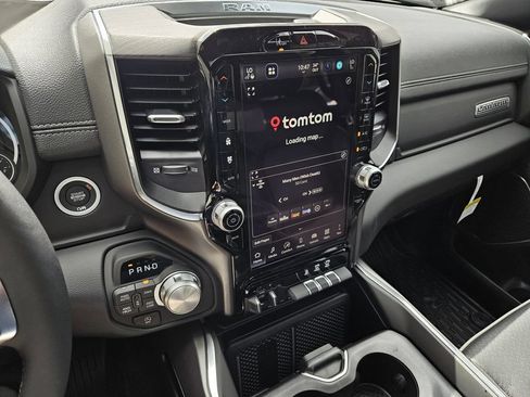 New 2026 RAM 1500 Laramie AWD/4WD image 18