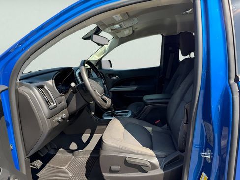 Used 2020 Chevrolet Colorado LT AWD/4WD image 17