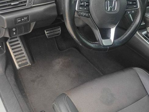 Used 2019 Honda Accord Sport image 11