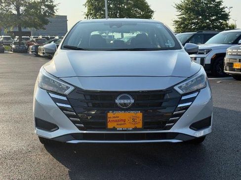 Certified 2025 Nissan Versa SV FWD image 9