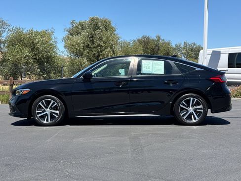 Used 2023 Honda Civic LX image 3