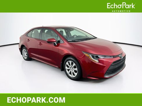 Used 2026 Toyota Corolla LE FWD image 1