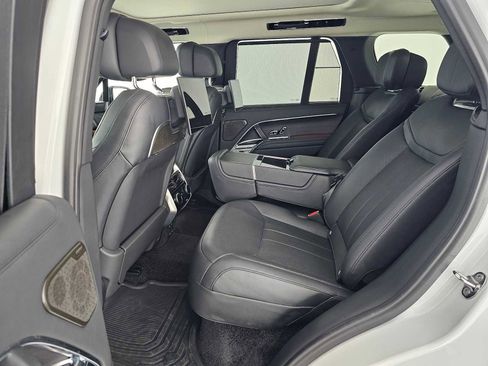 Used 2024 Land Rover Range Rover Autobiography AWD/4WD image 17