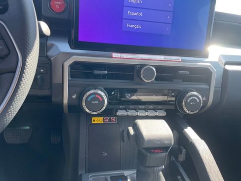 New 2025 Toyota Tacoma TRD Off-Road AWD/4WD image 32