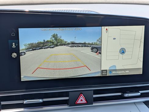 New 2026 Hyundai Elantra Limited FWD image 15