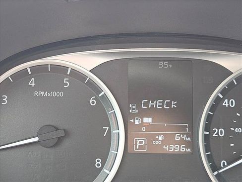 Certified 2025 Nissan Versa S w/ S Plus Package FWD image 11