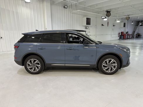 Used 2024 Lincoln Corsair FWD image 6