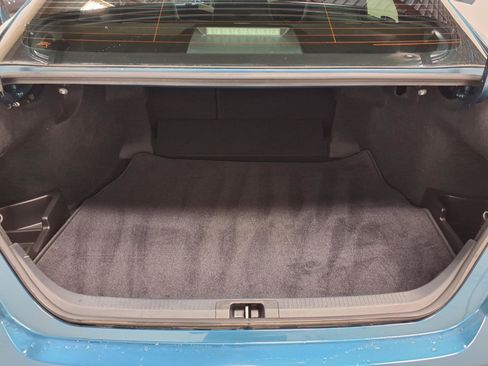 Used 2025 Toyota Camry SE w/ Convenience Package FWD image 27