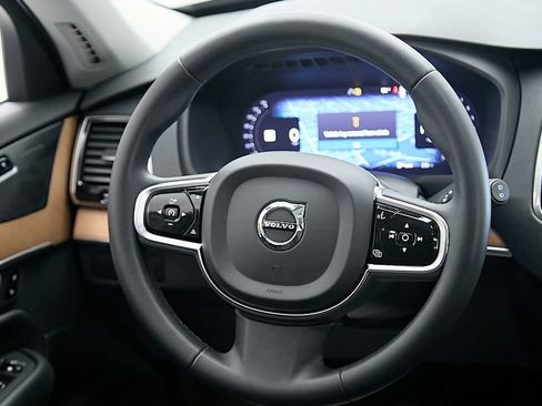 Certified 2023 Volvo XC90 B6 Plus AWD/4WD image 27