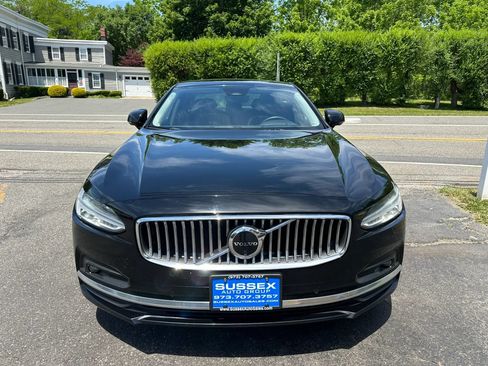 Used 2023 Volvo S90 B6 Plus AWD/4WD image 2