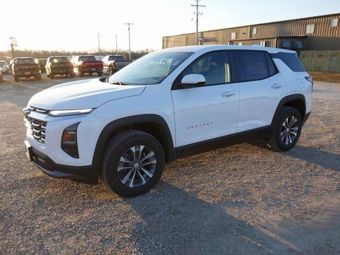 New 2026 Chevrolet Equinox LT image 7