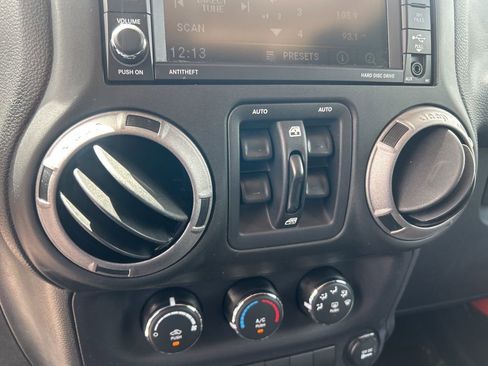 Certified 2015 Jeep Wrangler Unlimited Sport w/ Quick Order Package 24S image 37