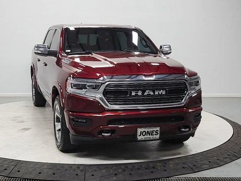 Used 2022 RAM 1500 Limited w/ Body-Colour Bumper Group AWD/4WD image 2