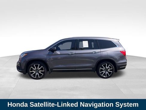 Used 2020 Honda Pilot Touring image 2