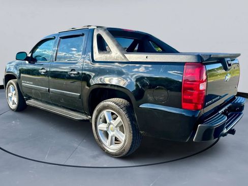 Used 2008 Chevrolet Avalanche LT image 4