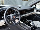 Used 2025 Porsche Cayenne image 4