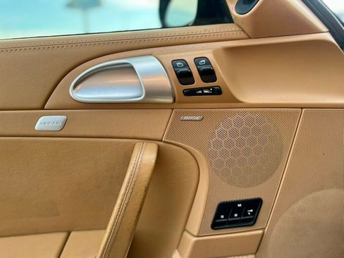 Used 2006 Porsche 911 Carrera 4S image 17