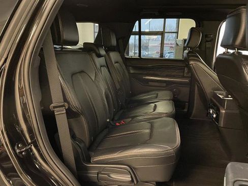 Certified 2023 Ford Expedition Platinum AWD/4WD image 26